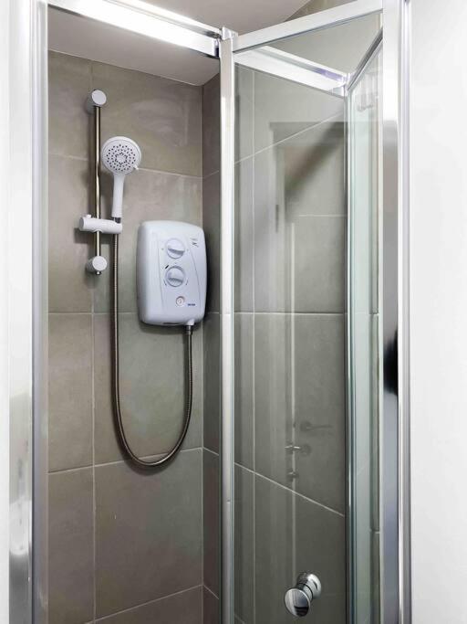 Apartament Modern Flat Near Train Station With Free Parking Cambridge Zewnętrze zdjęcie