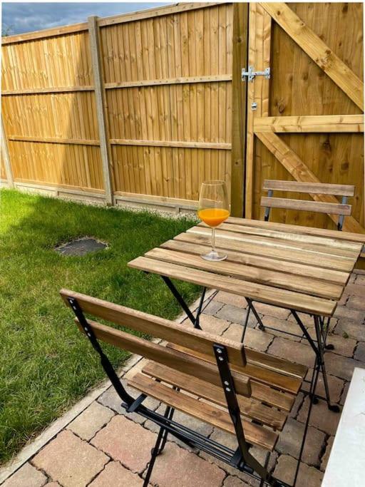 Apartament Modern Flat Near Train Station With Free Parking Cambridge Zewnętrze zdjęcie
