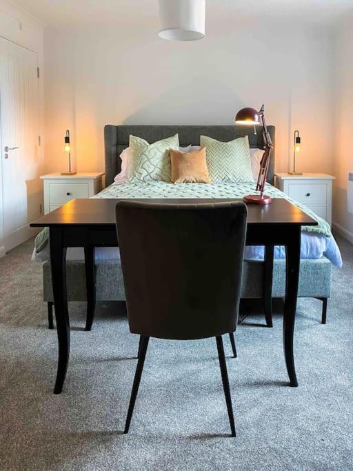 Apartament Modern Flat Near Train Station With Free Parking Cambridge Zewnętrze zdjęcie