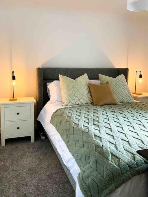 Apartament Modern Flat Near Train Station With Free Parking Cambridge Zewnętrze zdjęcie
